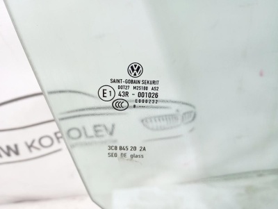 Стекло двери передней правой Passat CC 2008-2017    3C8845202A
