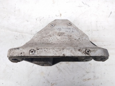 Кронштейн ДВС правый F10 N57  22116777624