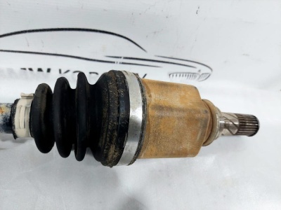 Полуось передняя левая Juke (F15) 2011-2019 1.6 16V HR16DE МКПП  391011KA0A