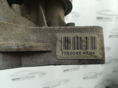 Насос водяной (помпа) X5 E70 306D3  11517790472