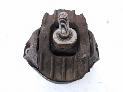 Подушка ДВС правая E60 N62  22116762608