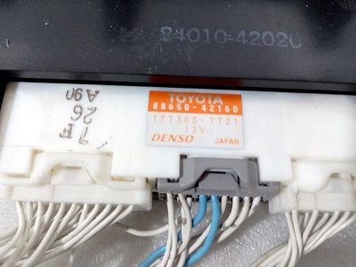 Блок управления климатической установкой RAV 4 2000-2005   RAV4 8865042160