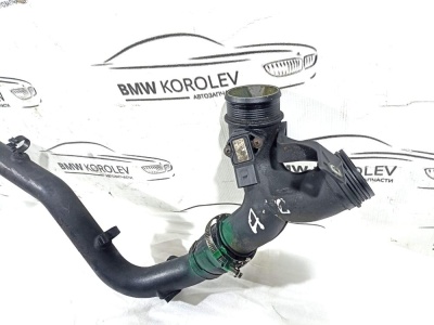 Патрубок интеркулера Touareg 2002-2010 (7L6145770AA)  7L6145770AA