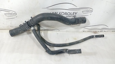 Патрубок системы охлаждения верхний Outlander (GF) 2012>  1370A628  1370A628