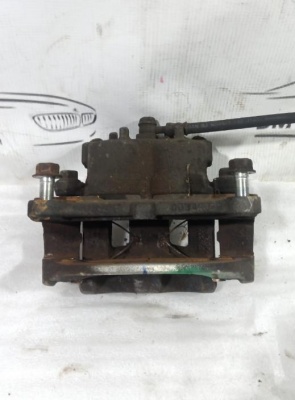 Суппорт тормозной передний правый Outlander (GF) 2012> (В СБОРЕ 4605B472)  4605B472