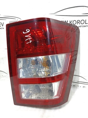 Фонарь задний правый GRAND CHEROKEE (2004-2010)  55156720AF