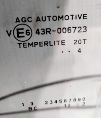 Стекло двери задней левой SX4 2013> ШТАТНАЯ ТОНИРОВКА  SX4 8454661M10