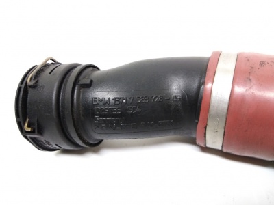 Патрубок интеркулера N55  F10 13717583728 