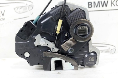 Замок двери передней правой RAV 4 2006-2013;Land Cruiser (200) 2008>  10 КОНТАКТОВ  RAV4 6903053080