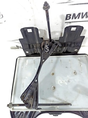 Крепление аккумулятора Murano (Z50) 2004-2008  24427CA000