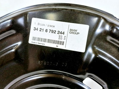 Кожух тормозного диска правый  F30 34216792244