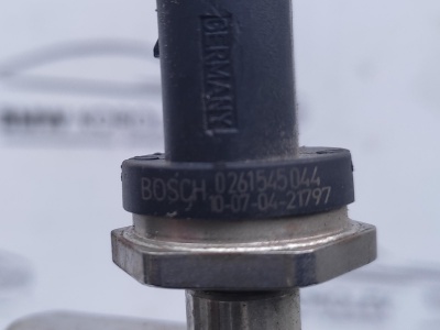 Топливная рампа N55  X5E70rest 13537576779