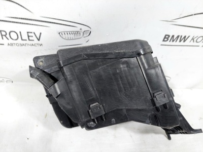 Корпус блока предохранителей RAV 4 2006-2013  МОТОРНЫЙ ПРАВЫЙ   RAV4 8274242030