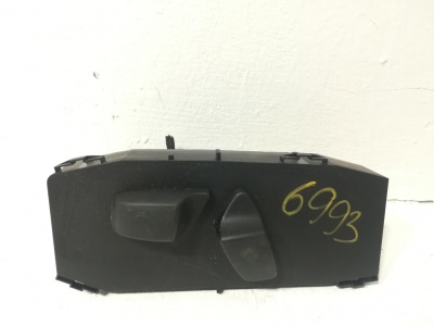 Блок регулировки сиденья правый E92   61316936982