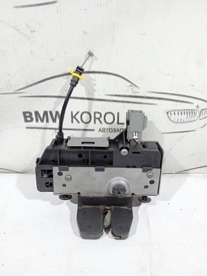 Замок багажника XC90 2002-2015 ВЕРХНЕЙ ДВЕРИ ЦЕНТРАЛЬНЫЙ 4 КОНТАКТА   31253053