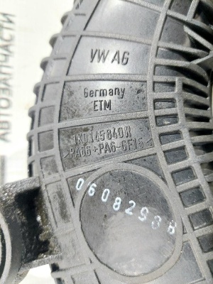 Патрубок интеркулера Octavia (A5 1Z-) 2004-2013    1K0145840R