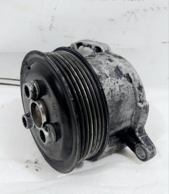 Насос водяной (помпа) Golf VI  1.2 16V CBZB  2009-2013    03F121004B