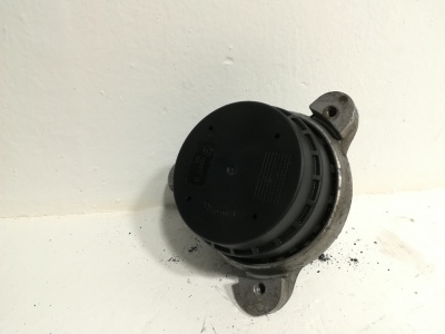 Подушка двигателя левая F10 N55B30  22116777365