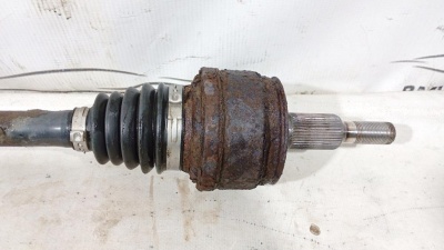 Полуось (привод) задняя 2.5 TDI Touareg 2002-2010  7L6501201D  7L6501201D