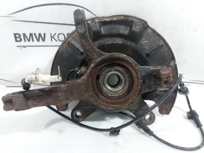 Поворотный кулак передний правый (2006-2013)  SX4 4511179J51