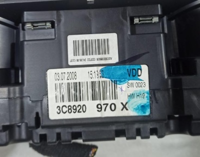 Панель приборов для Volkswagen Passat CC  3C8920970