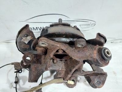 Кулак поворотный задний правый RAV 4 2006-2019    4230442020