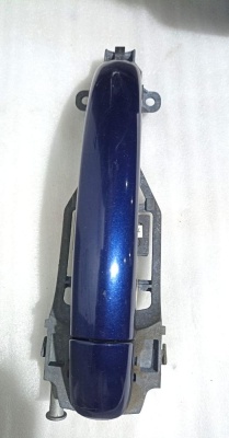 Кронштейн ручки Touareg 2002-2010 (ЗАДНЕЙ ПРАВОЙ 7L0839886B)  7L0839886B