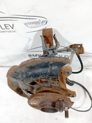 Кулак поворотный передний правый Camry V40 2006-2011 ; Camry V50 2011-2018    4321106220