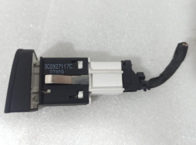 Кнопка антипробуксовочной системы ESP Passat CC 2008-2017  3C0927117C