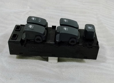 Блок стеклоподъемника  Getz 935701C110WK