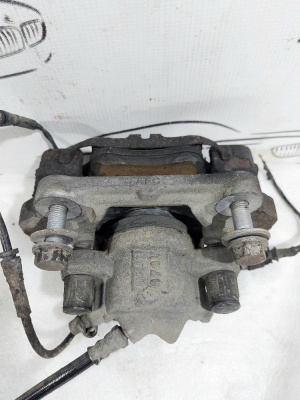 Суппорт тормозной передний левый 3-serie F30/F31/F80 2011-2020   F30 34116850649