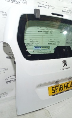Дверь багажника PEUGEOT PARTNER TEPEE(B9)  2008>  8701Y7  8701Y7