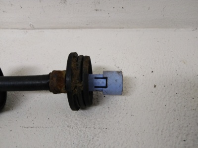 трос ручника правый  34436772104