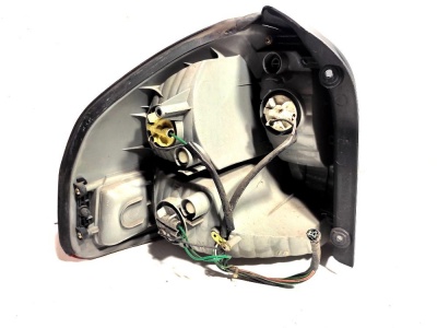 Фонарь задний правый  Santa Fe 9240226020