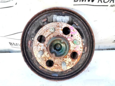 Ступица задняя левая  Getz 583551C300