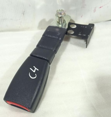 Ответная часть ремня ЛЕВАЯ Hyundai Getz (888301C400WK) Getz 888301C400WK