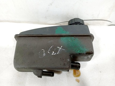 Бачок гидроусилителя VOLVO XC90 2002-2015    30645621