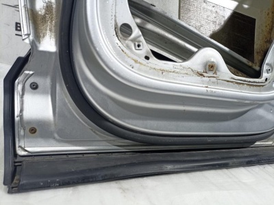 Дверь задняя правая Tiguan 2007-2011  5N0833056A