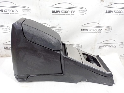 Подлокотник XC90 2002-2015    39897477