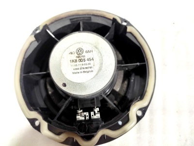 Динамик VW Golf VI (2008-2012)  1K8035454