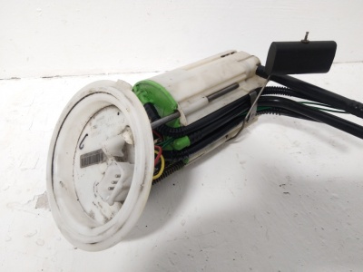 Топливный насос правый E60 LCI N47  7187933