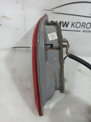 Фонарь левый крышки багажника Toyota Camry V40   816718Y003