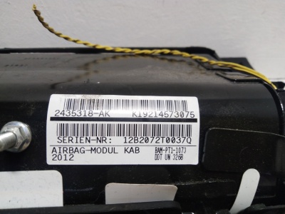 Подушка коленей водителя X3 F25 72129214573