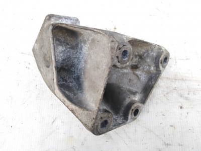 Кронштейн ДВС правый F10 N63  22116777622