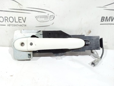 Ручка двери правая JUKE (F15)  806401KK0D