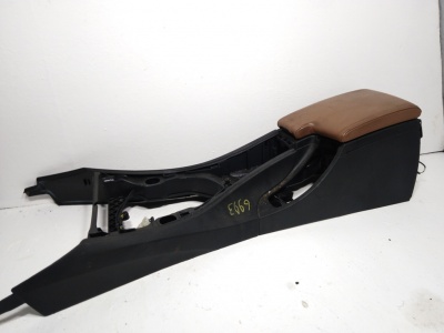Подлокотник передний E92  51169133814