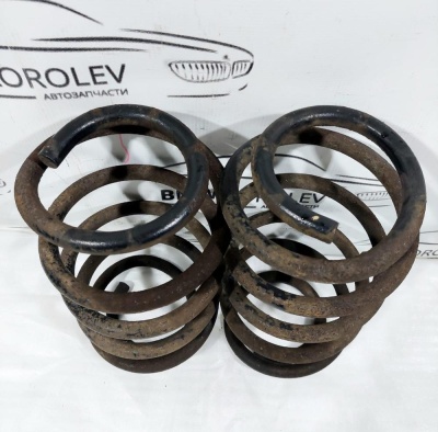 Пружины задние Grand Cherokee (WH/WK) 2005-2010  52089821AD