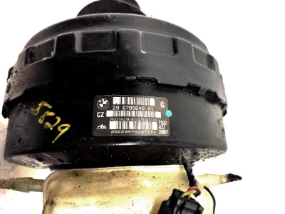 Вакуумный усилитель тормозов  E90 34336779733