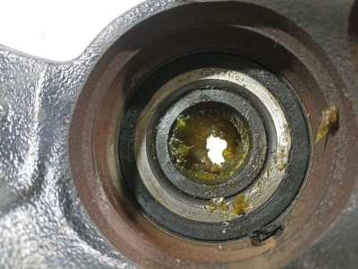 Кулак поворотный передний правый X3 E83 LCI  31213450558