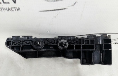 Кронштейн заднего бампера правый RAV 4 2006-2013    5256242031